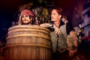 Johnny Depp visita Disneyland Paris